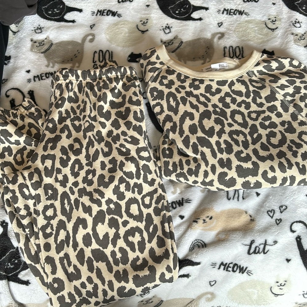 Jogger set leopard print pants and sweater size medium